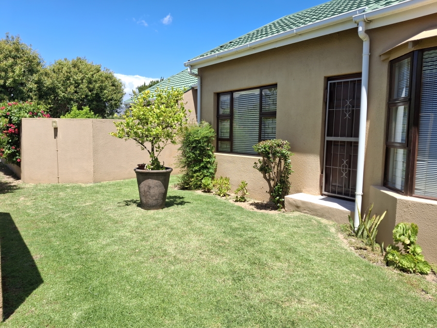 2 Bedroom Property for Sale in Strand South Western Cape